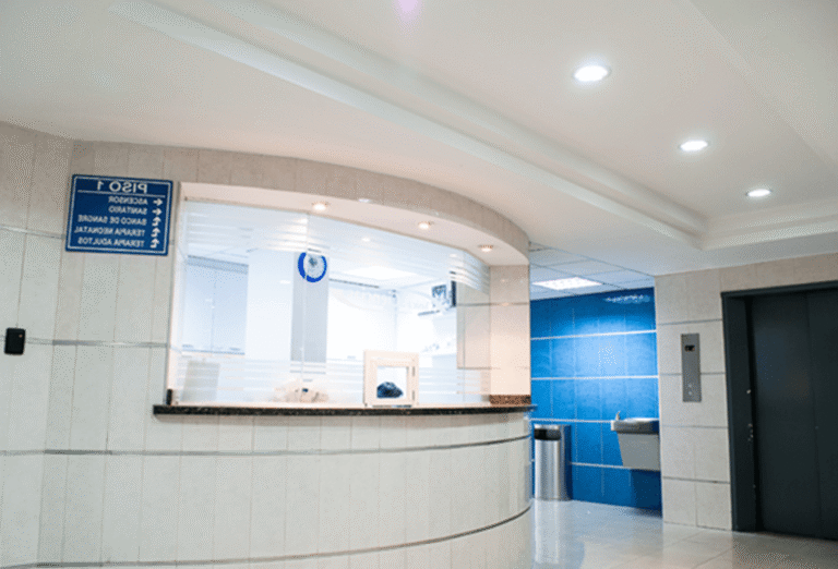 agence bancaire moderne bnp paribas roissy en brie