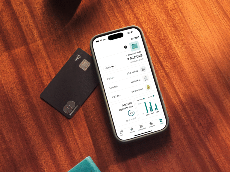 carte bancaire francaise moderne avec smartphone