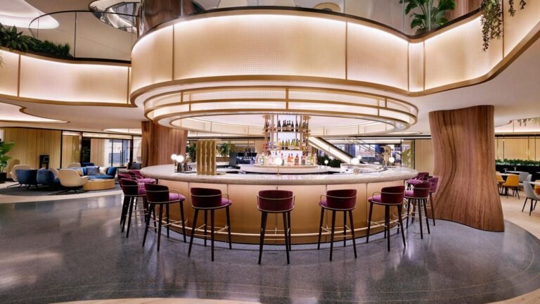 carte de credit et lounge daeroport moderne