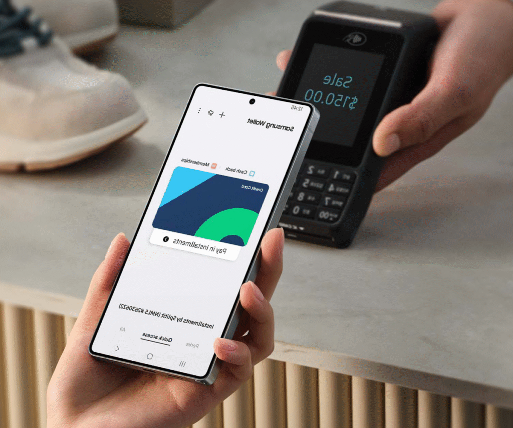 Comment Fonctionne Le Paiement En Plusieurs Fois Chez Darty En Magasin 2 client payant en plusieurs fois avec smartphone