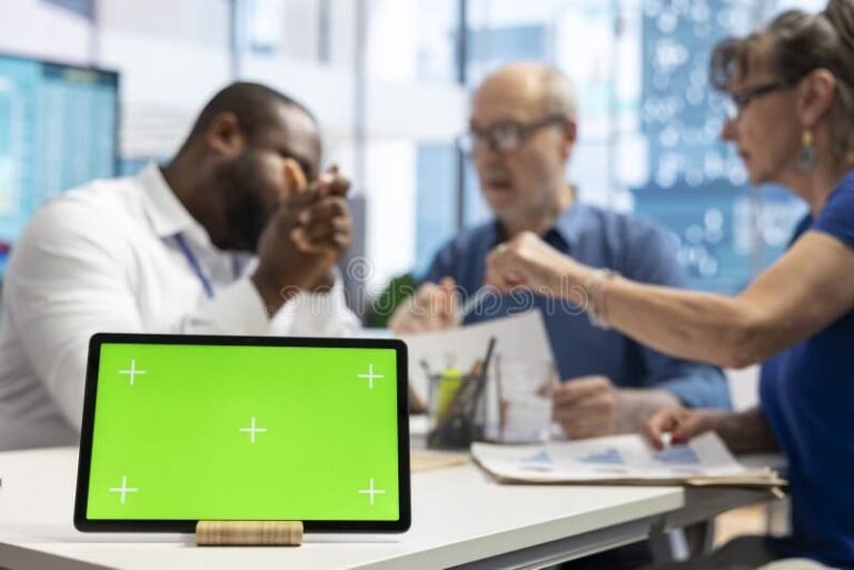 experts discutant finance banque moderne