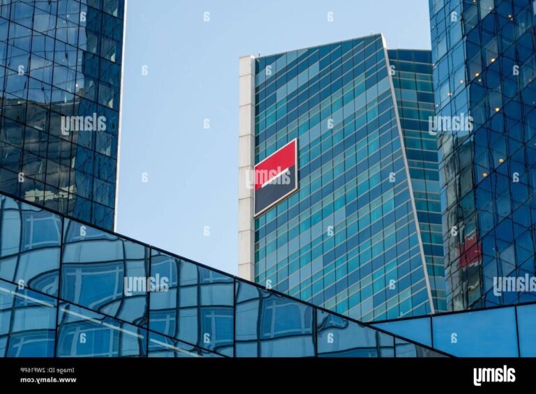 facade de la banque societe generale moderne