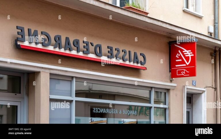 facade moderne agence bancaire caisse depargne