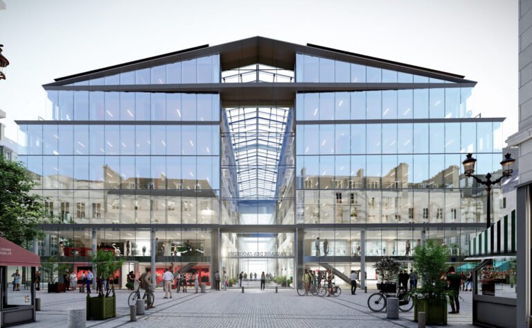 facades de banques francaises modernes alignees