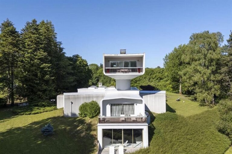 maison francaise avec cle dassurance flottante