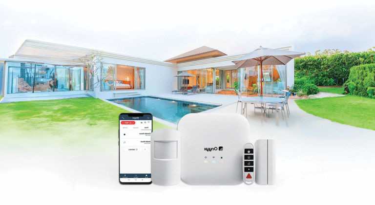 maison securisee avec systeme dalarme visible