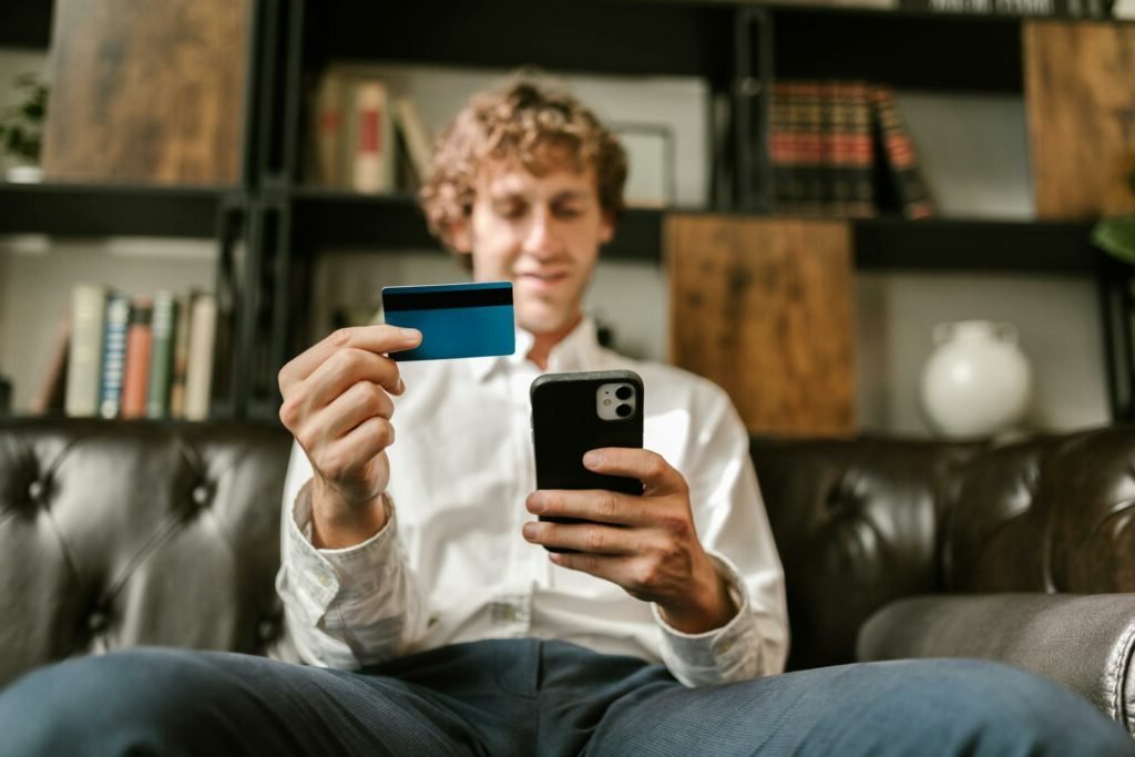 Qu’est-ce que le débit différé chez Hello Bank et comment ça fonctionne 4 Qu’est-ce que le débit différé chez Hello Bank et comment ça fonctionne