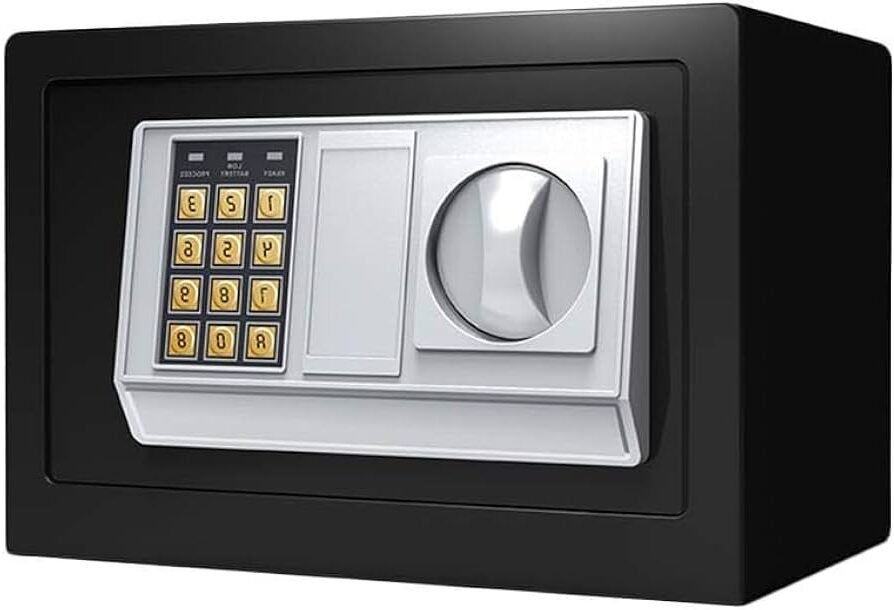petit coffre fort securise pose sur table