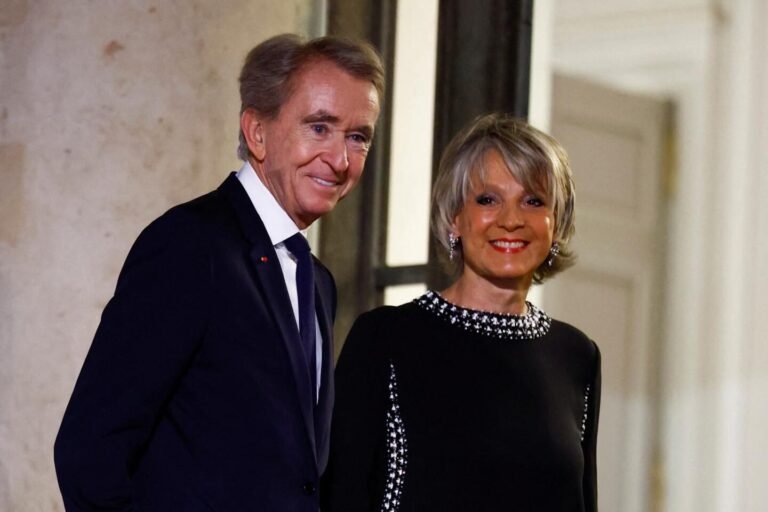 portraits stylises des milliardaires francais celebres